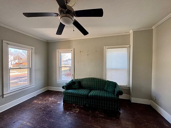 4th image of 420 N Church St