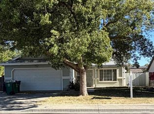 2169 Laguna Way, Los Banos, CA 93635