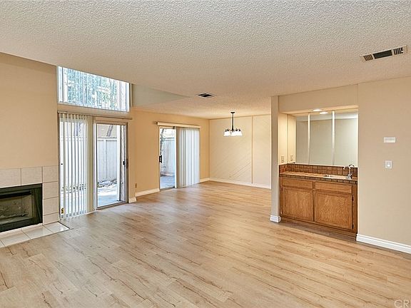 5th image of 18140 Andrea Cir S Unit 4