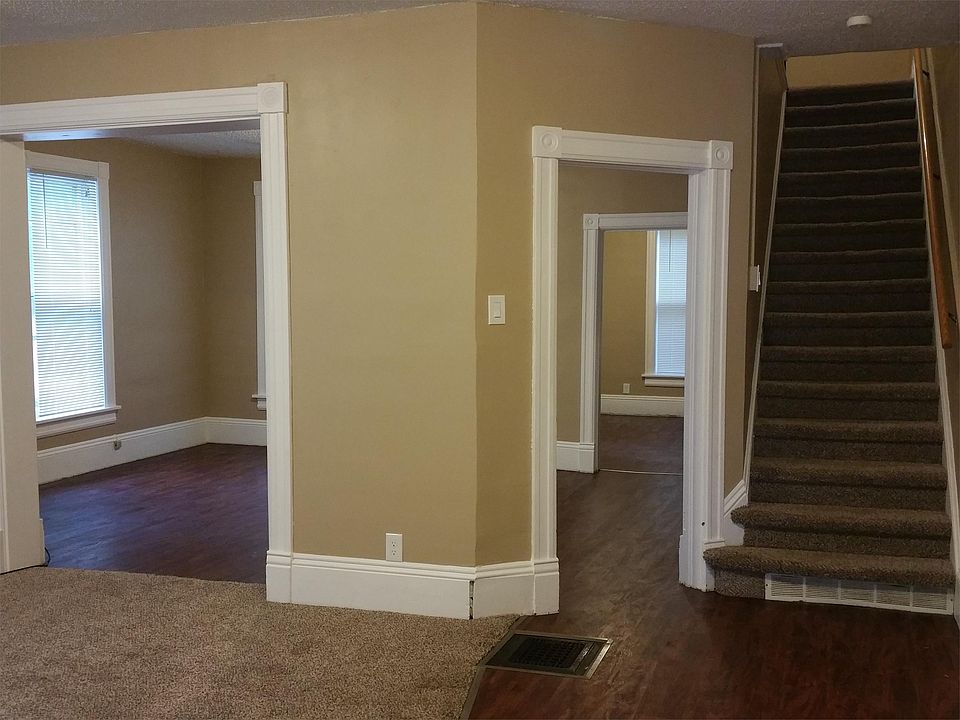 1st image of 104 Emmons Ave