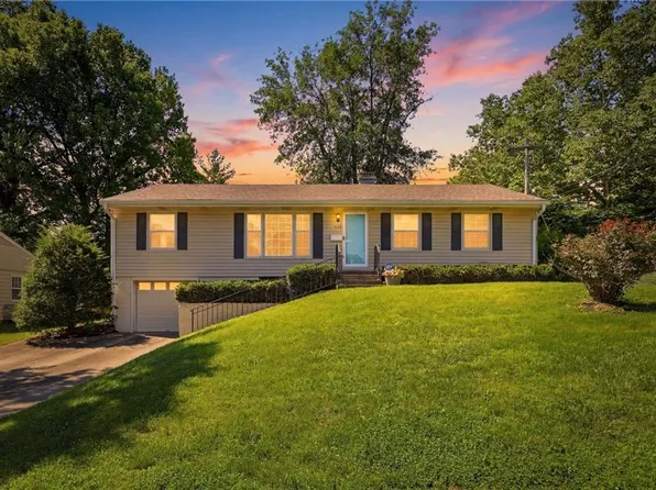3815 NE 51st Ter, Kansas City, MO 64119