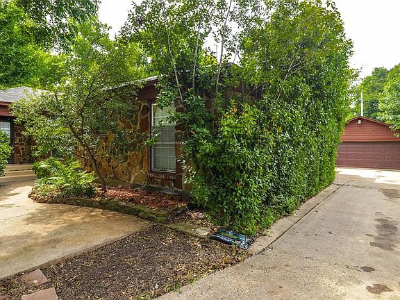 5th image of 1210 Overhill Dr