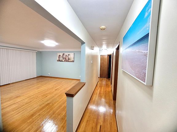 3rd image of 26291 Eureka Dr