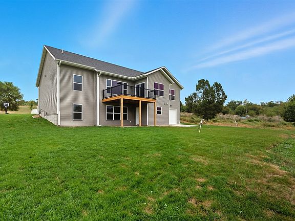 4th image of 3115 Peregrine Ct SE