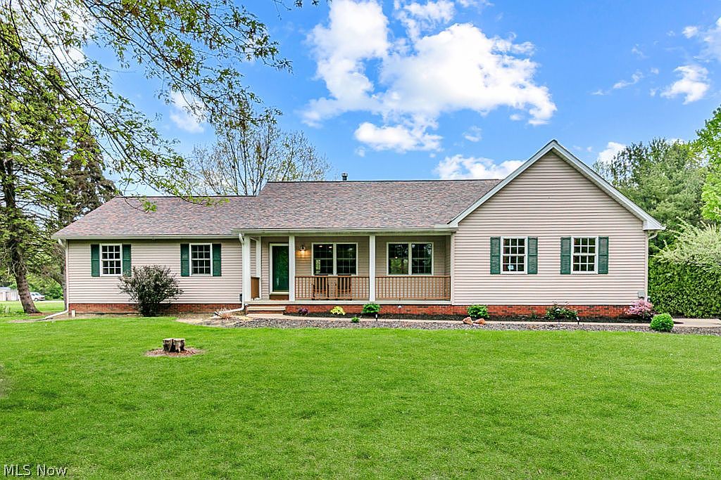9249 Lake Shore Blvd, Mentor, OH 44060 | Zillow