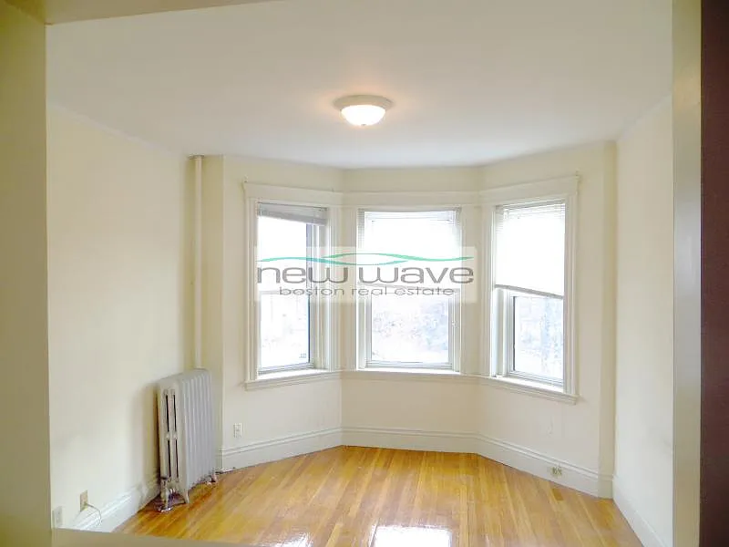 1 bed, 550 sqft, $2,800 — Photo 3
