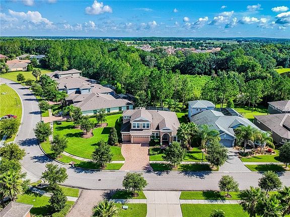 4th image of 32201 Summerglade Dr