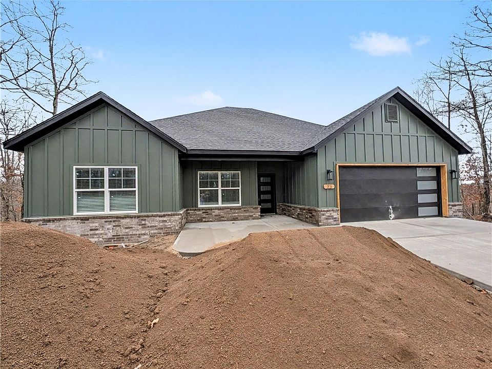 1st image of 23 Buckland Ln