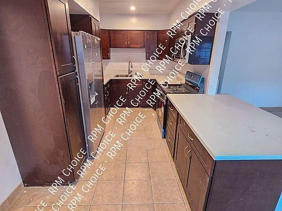 5th image of 1137 W Grant St