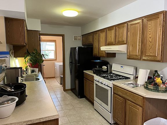4th image of 490 North Ave APT D