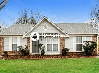 3805 Ivanhoe Dr, Horn Lake, MS 38637