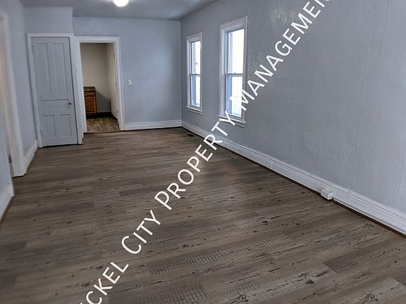 2nd image of 132 Carl St