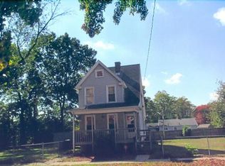 122 Cherrelyn St, Springfield, MA 01104