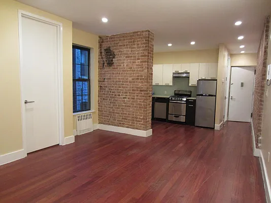 Rented by Bohemia Realty Group | media 39