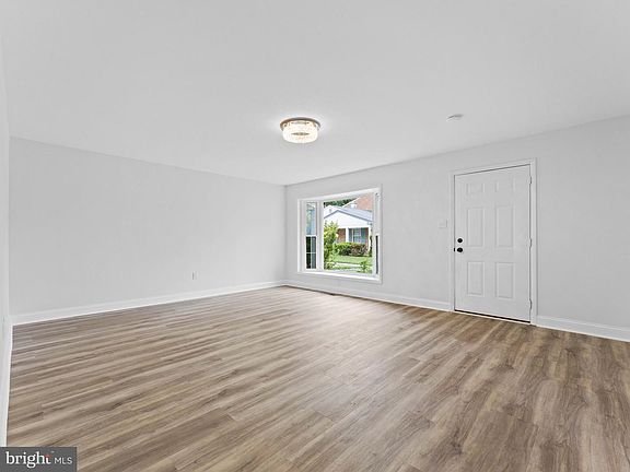5th image of 15 Raleigh Pl