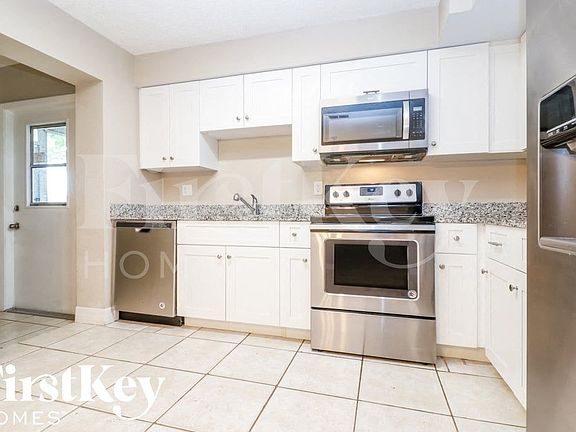5th image of 443 Morgan Cir S