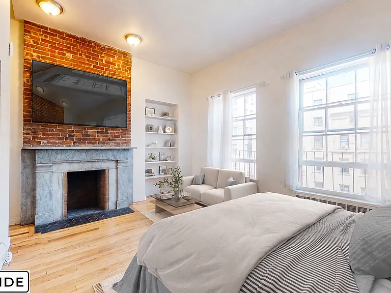 101 W 73rd St #3B — Photo 1