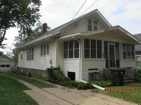 2009 McDonald St, Sioux City, IA 51104