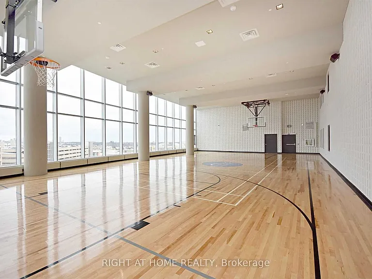 2520 Eglinton Ave W #1901 — Photo 9