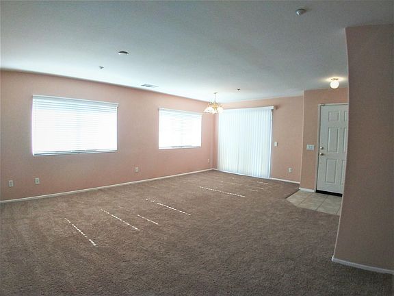 2nd image of 15607 Lasselle St