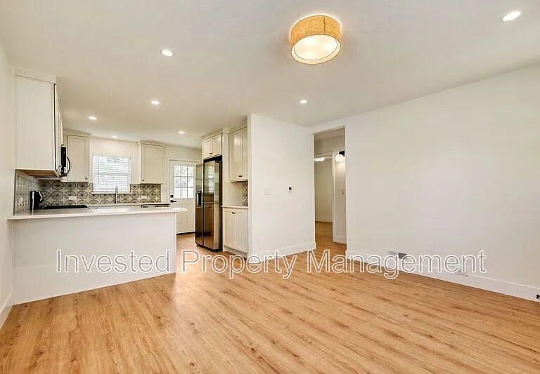 3641 N Josephine St — Photo 4