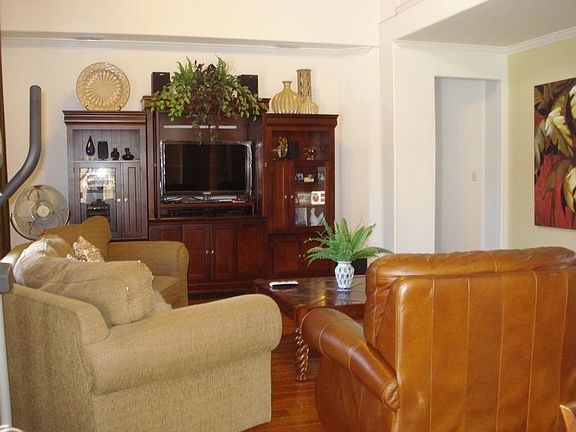 3rd image of 3300 Los Indios Pkwy