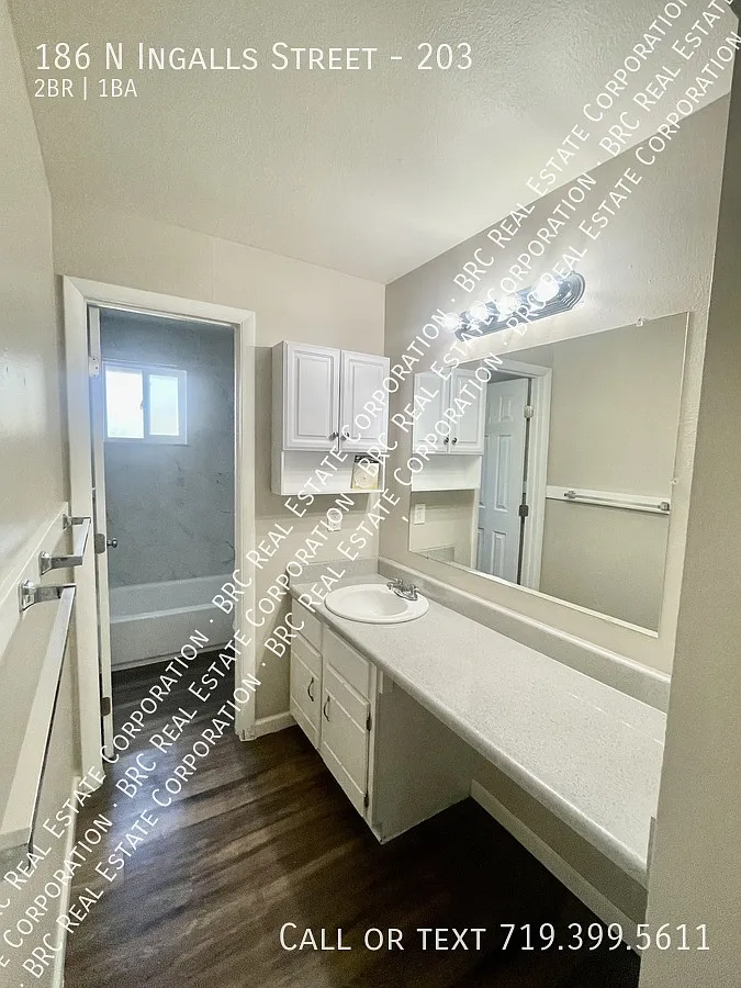 Elk Mountain Apartments, 2x1, 2 Bedroom — Photo 1