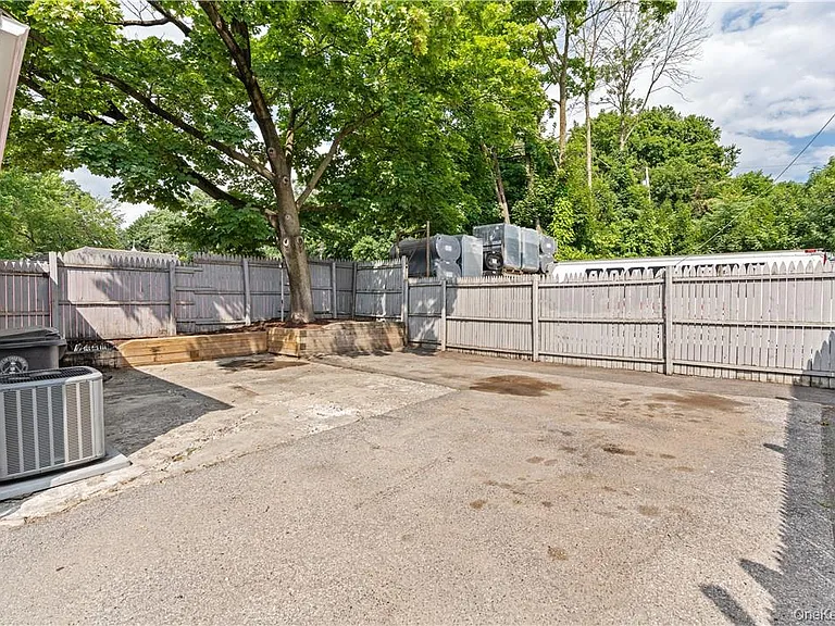 204 Saw Mill River Rd — Photo 16