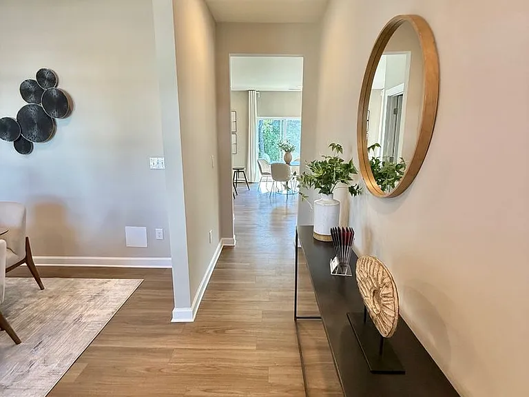 8041 Joy Crossing Ln — Photo 2