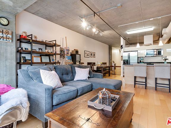 4th image of 645 W 9th St APT 238