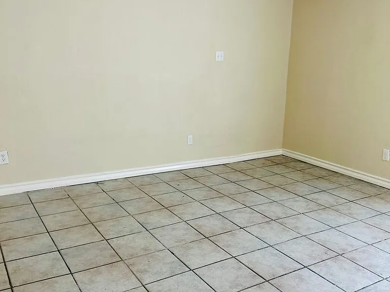 3103 E Price St — Photo 17