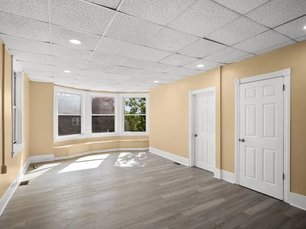 43 S Broad St, Woodbury, NJ 08096