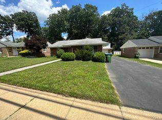 5 Melville Rd, Edison, NJ 08817