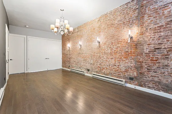 Rented by Aventana | media 6