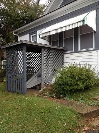 Studio, 300 sqft, $675 — Photo 1