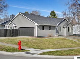 2800 Jane Ln, Lincoln, NE 68516