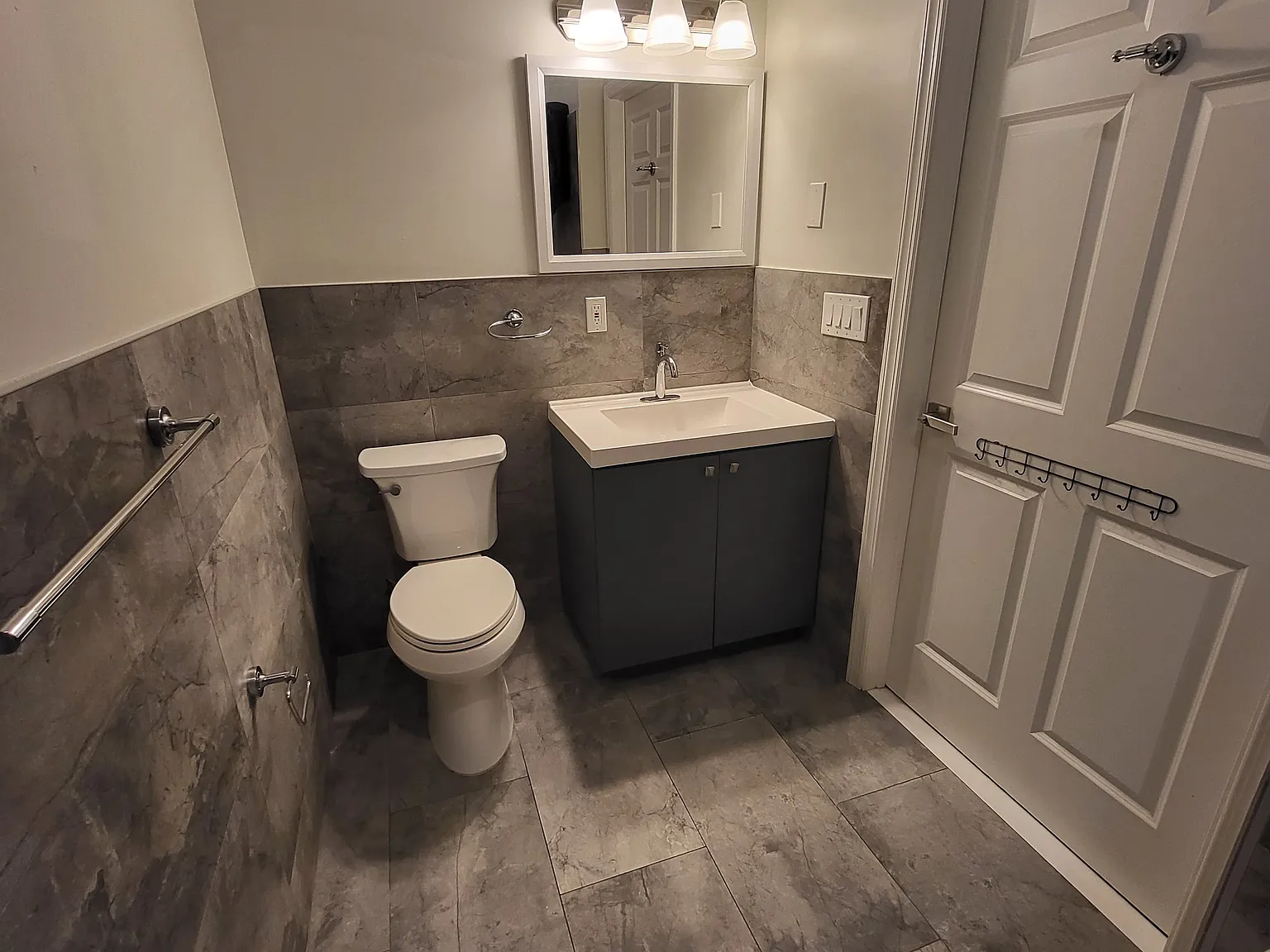 1 bed, 670 sqft, $2,050 — Photo 2