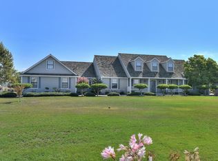 111 Tevis Trl, Hollister, CA 95023