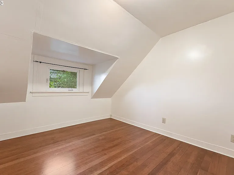 3944 SW Condor Ave — Photo 23