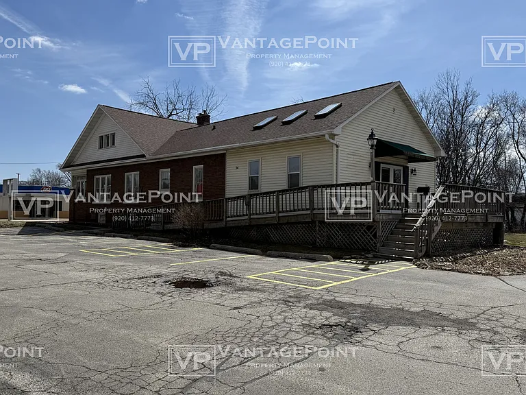 447 S Commercial St #1 — Photo 24