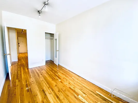 Rented by Ideal Properties Group | media 2