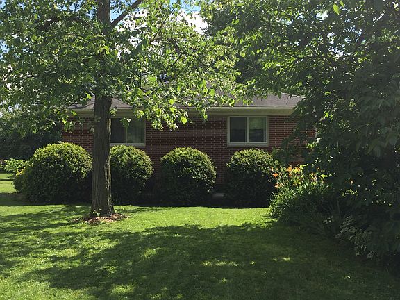 3rd image of 223 Sycamore Dr