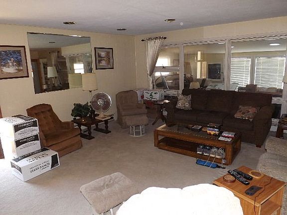 3rd image of 1005 Washington Ave