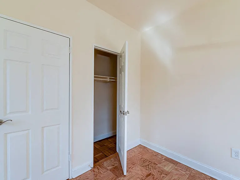 1401 Sheridan — Photo 22