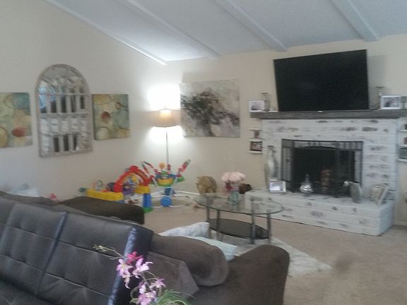 5th image of 2036 Princeton Dr