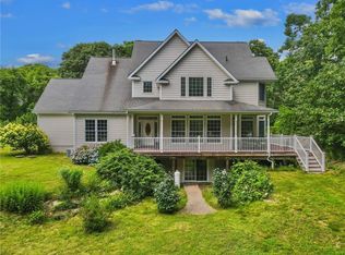 26 Moonlight Dr, Westerly, RI 02891