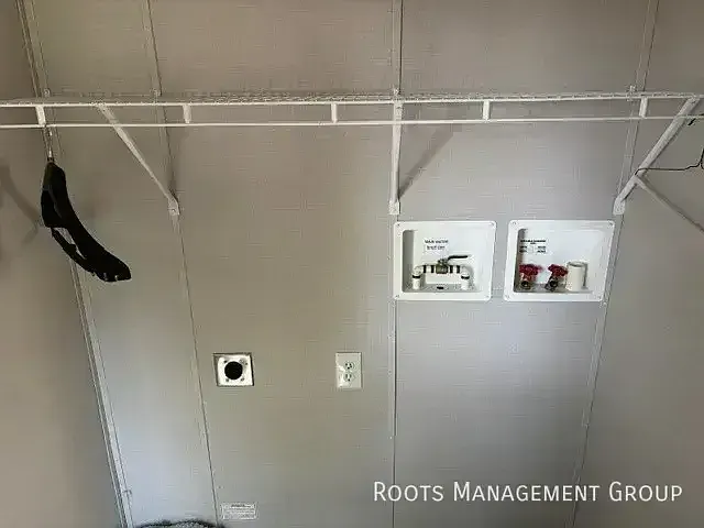 2300 E Philip Ave #61C — Photo 4