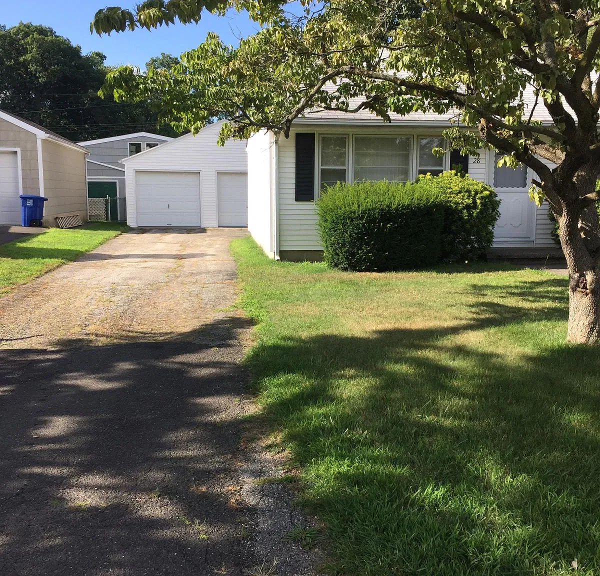 28 Jourmire Road — Photo 2