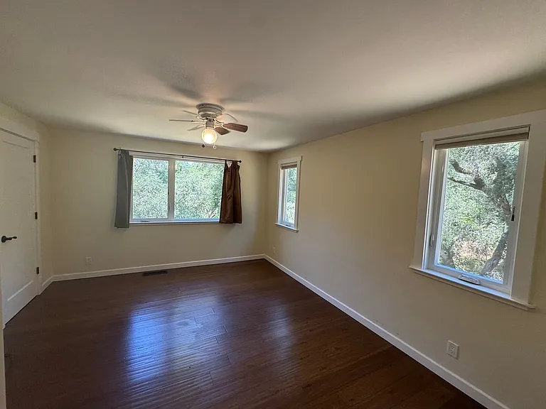 325 Vista Robles Dr — Photo 22