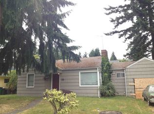 1940 NE 107th St, Seattle, WA 98125